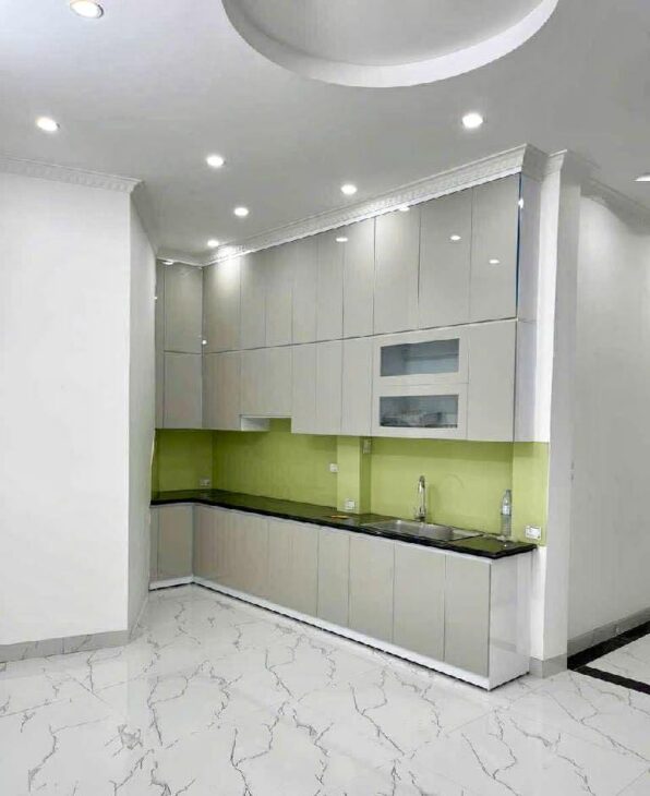 LÔ GÓC TRUNG TÂM HAI BÀ TRƯNG – 70M 5TẦNG – THANG MÁY – VIEW HỒ