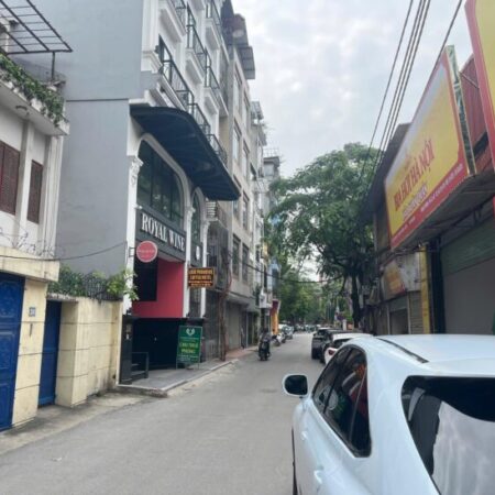 Phân lô Cầu Giấy, gara ô tô, ngõ thông kinh doanh, 75m, 25 Tỷ