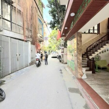 Vị trí vàng, bán nhà Đào Tấn Linh Lang 110m xây CHDV, giá 26 tỷ