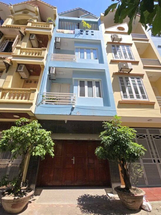 Giá cực tốt ! bán mặt ngõ xe con tránh Thái Hà, hoạt động, 95/101m2, 5 tầng, 25.5 tỷ