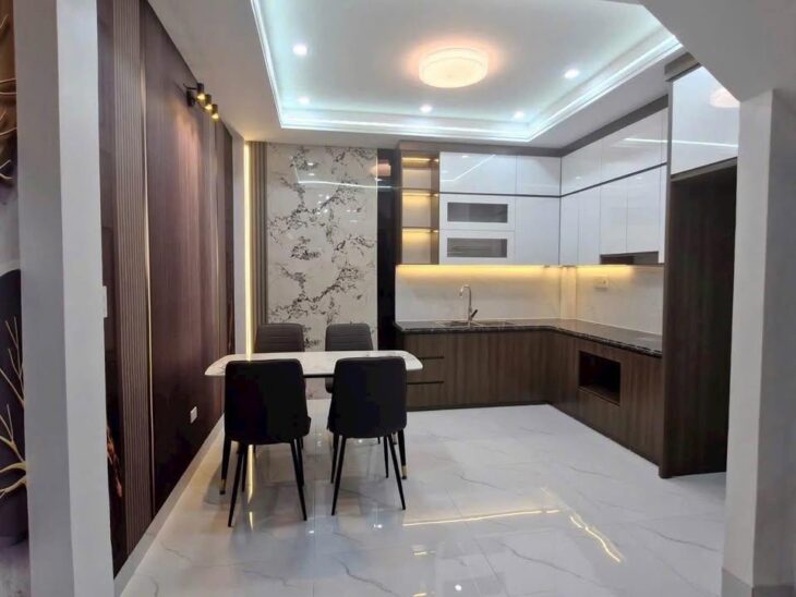 BÁN NHÀ LẠC LONG QUÂN -KINH DOANH – Ô TÔ GẦN HỒ TÂY 62 M5T 17.8TỶ