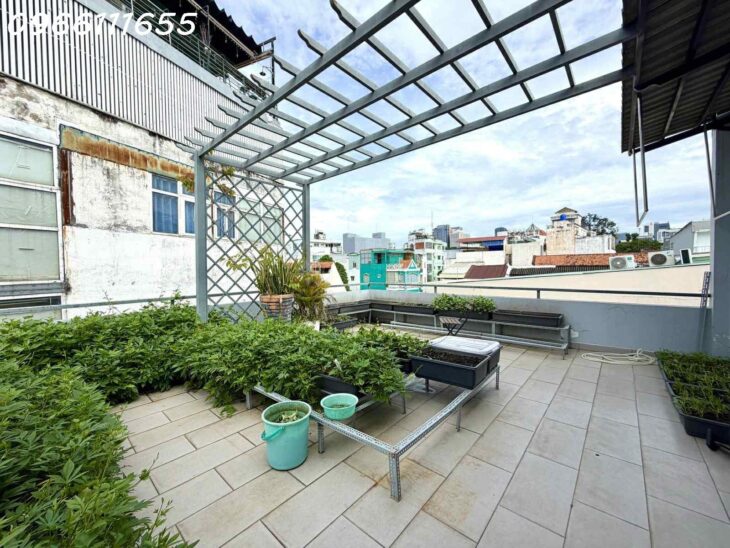 BÁN NHÀ VÕ THỊ SÁU- P.TÂN ĐỊNH- 113M2 (6.4×18) A4 – TRỆT, 3 LẦU, SÂN THƯỢNG – THÔNG ĐINH CÔNG