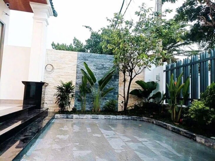 CHÍNH CHỦ GỬI BÁN NHÀ ĐẸP 2 TẦNG MỚI XÂY 101M², TẶNG FULL NỘI THẤT GẦN CHỢ THỚI TỨ.