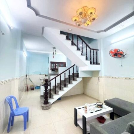 GIÁ RẺ CHỈ 3,25 TỶ NHÀ 2 TẦNG ĐÚC, HẺM XE HƠI ĐẬU CỬA GẦN TRƯỜNG ĐẠI HỌC GTVT. TÂN CHÁNH HIỆP, QUẬN GIÁ RẺ CHỈ 3,25 TỶ NHÀ 2 TẦNG ĐÚC, HẺM XE HƠI ĐẬU CỬA GẦN TRƯỜNG ĐẠI HỌC GTVT. TÂN CHÁNH HIỆP, QUẬN