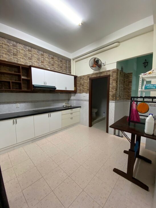 Nhà Đồng Đen, Tân Bình – 68.5m², 4 tầng – Gần chợ Bàu Cát, giá 12.1 tỷ