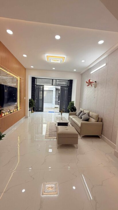 NHÀ 4 TẦNG BTCT MỚI ĐẸP KẾ TRƯỜNG VÕ TƯỜNG TOẢN, GẦN METRO QUẬN 12.