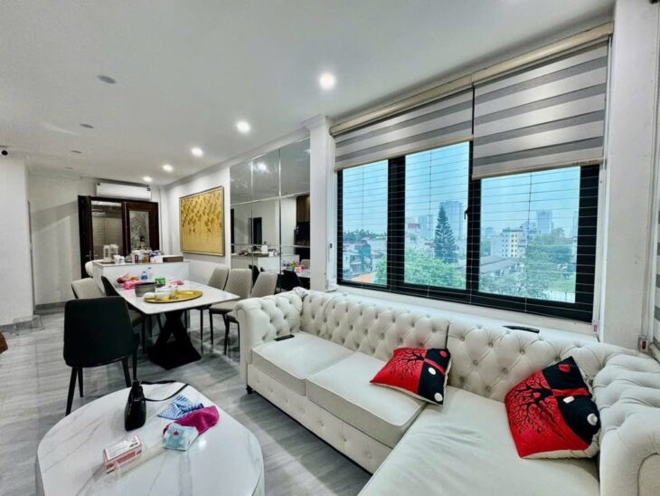 Siêu hiếm, bán nhà Đội Cấn, vị trí đẹp, 5 tầng thang máy chỉ 17 tỷ