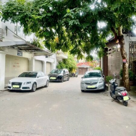 Siêu hiếm, bán nhà Hoàng Hoa Thám, ô tô đỗ cửa, 45m, chỉ 13 tỷ