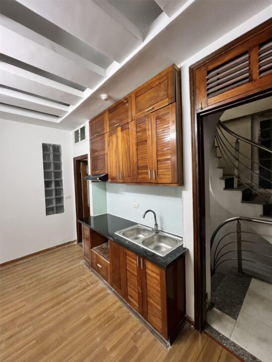 Bán căn hộ CCMN Đường Láng – Tầng 2 – P101 – full nội thất