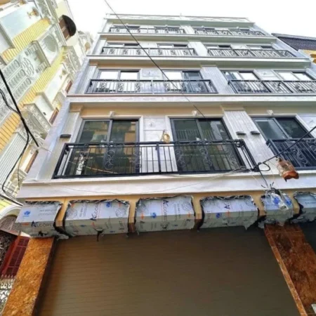 MẶT NGÕ THÔNG, GARA ÔTÔ – KINH DOANH – THANG MÁY, CẠNH HỒ ĐIỀU HÒA (chỉ 16 tỷ)