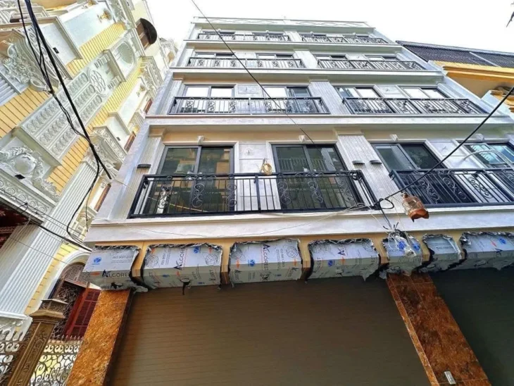 MẶT NGÕ THÔNG, GARA ÔTÔ – KINH DOANH – THANG MÁY, CẠNH HỒ ĐIỀU HÒA (chỉ 16 tỷ)