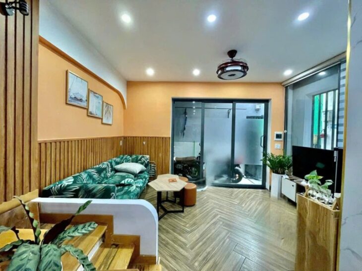 Nhà đẹp Hoàng Diệu – 2 tầng, 2PN, 2 mặt kiệt – ở ngay trung tâm – giá siêu mềm 3.35 tỷ!