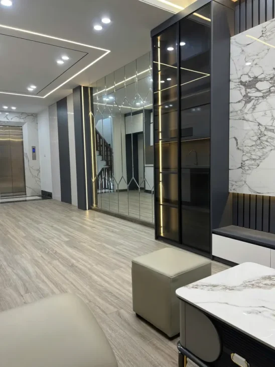 NHÀ ĐẸP 6 TẦNG THANG MÁY Nguyễn Văn Linh 46 M2 8.3 tỷ Long Biên Hà Nội