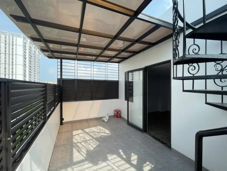 NHÀ ĐẸP DÂN XÂY ĐỘC LẬP Ô TÔ ĐỖ CỬA- VÀO NHÀ Phố Nguyễn Lam 42 m2 8 tầng 14.5 tỷ Long Biên.