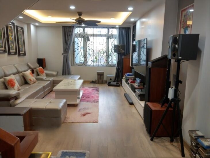 Nhỉnh 9 tỷ có nhà đẹp 5 lầu mới 100% Quang Trung 63m2 ngang 4.2m ngay Mercedes tặng NT