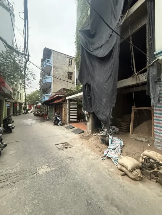 BÁN NHÀ MẶT PHỐ KINH DOANH- OTO QUA Phố Huỳnh Tấn Phát 40 m2 X 6 Tầng 13.5 tỷ Long Biên.