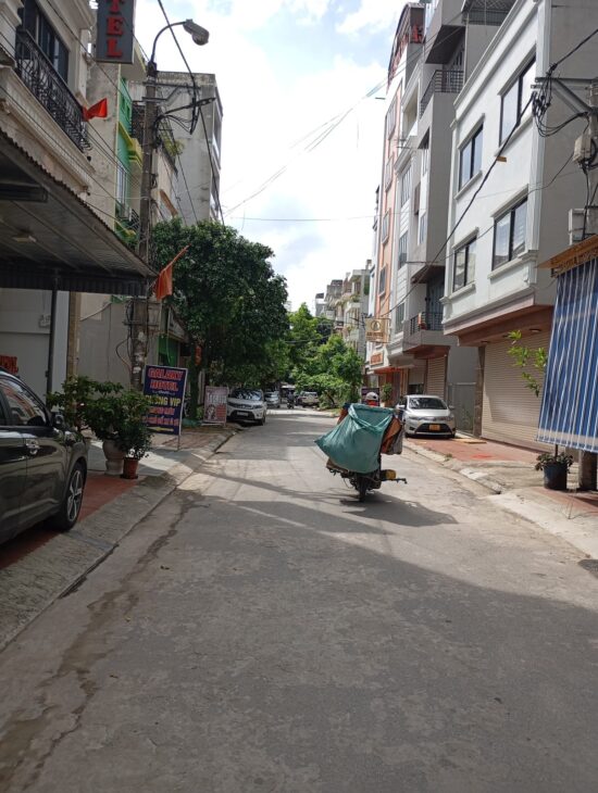 CỰC HIẾM CHÍNH CHỦ CẦN BÁN NHÀ CẤP 4 KHU DỊCH VỤ LAI XÁ HÒA ĐỨC DIỆN TÍCH 36 m2 MT 5 m NHỈNH 9 TỶ Ô