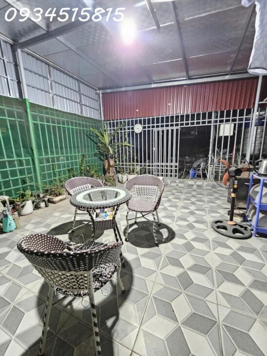 Bán nhà Đê La Thành dân xây, 31m 5 tầng 9,9tir- trung tâm kết nối khu vực Đống Đa