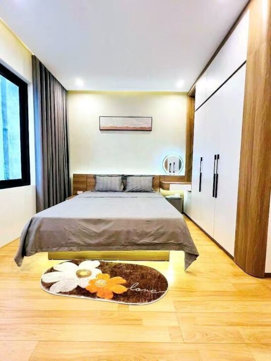 NGUYỄN KHANG CẦU GIẤY – GẦN PHỐ – LÔ GÓC 3 MẶT THOÁNG – TIỆN ÍCH – VỪA Ở VỪA CHO THUÊ. Dt 39m2- 5T-