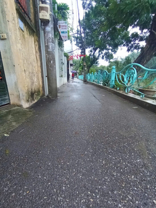 Bán nhà mặt hồ phố Quan Nhân, ô tô đỗ cửa- Kinh doanh- 3,5 tầng, DT 68m2- Mặt tiền 5.1m- Giả chỉ