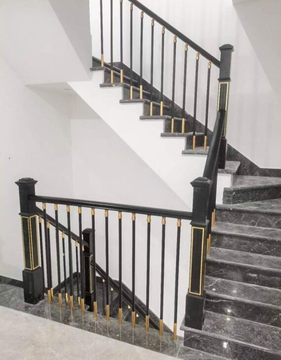 Nhà mình cho thuê nhà lô góc, mới, Mai Hắc Đế; vỉa hè 117m2* 5T- 43 Tr