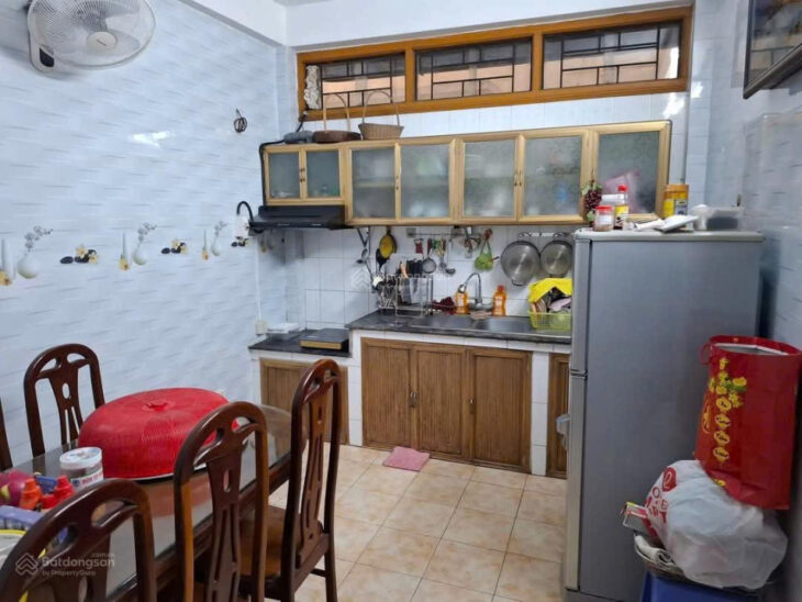 BÁN NHÀ MẶT NGÕ NGUYỄN HOÀNG TÔN, GẦN KĐT CIPUTRA, DT 36M2, MT 4.5M, GIÁ 10.6 TỶ