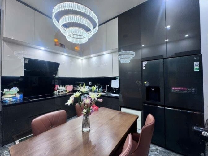 LÔ GÓC 2MT SƠN THỦY 8 – VILLA 3 TẦNG FULL CÔNG NĂNG – GẦN SÔNG, GẦN ĐẢO KIM CƯƠNG