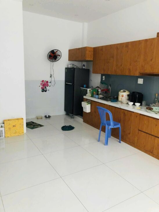 NHÀ ĐẸP HẺM XE TẢI THÔNG – NGUYỄN SƠN, TÂN PHÚ – 3 TẦNG CHỈ 7.3 TỶ