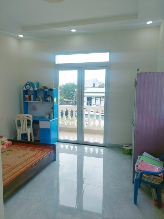 Bán nhà đường 160, Tăng Nhơn Phú A, Q.9, TP HCM. DT 125 m2, 3 tầng, 3PN, SH, 8.6 tỷ.