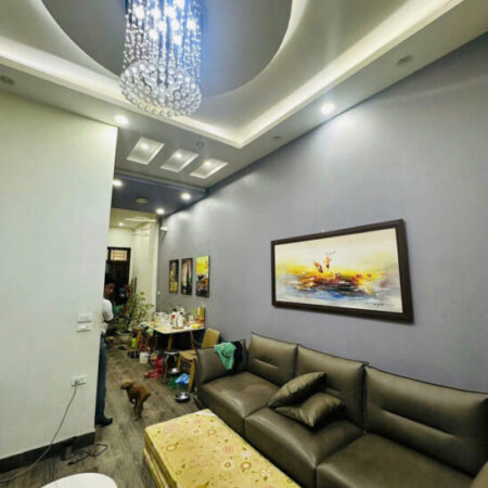 Bán nhà SĐCC Nguyễn Đức Cảnh 45m2, 4 tầng, 4 ngủ, 3 WC, 9 Tỷ