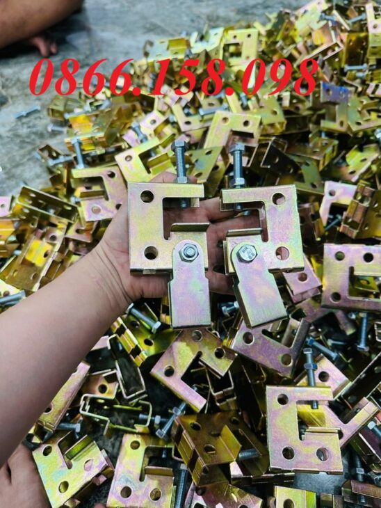 Công dụng của cùm treo xà gồ trong thi công và lắp đặt công trình