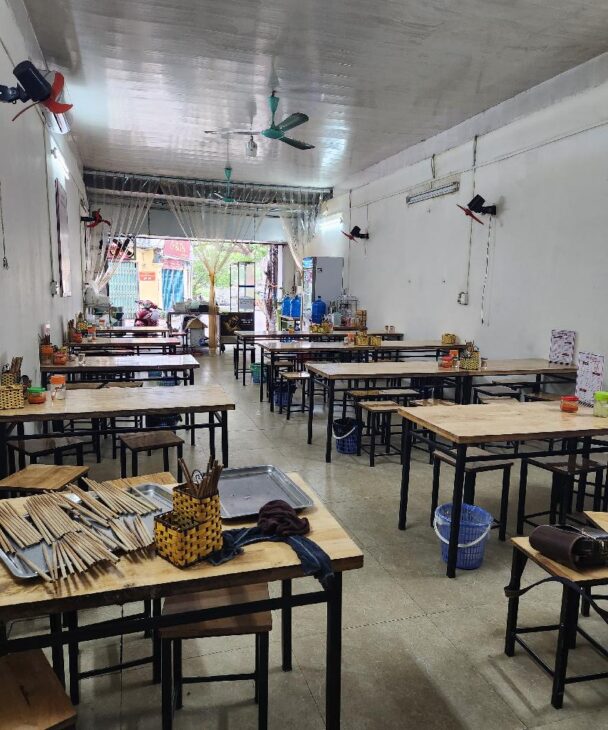 Bán nhà mặt phố Hoàng Như Tiếp- Lô Góc- Vỉa hè- Kinh Doanh- Dân xây 70m 5 tầng 29,x tỷ