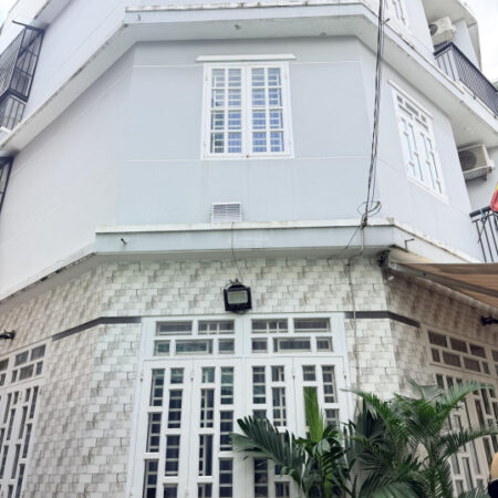 Hiếm- Căn góc 2 mặt tiền hẻm xe hơi Q2 giá rẻ