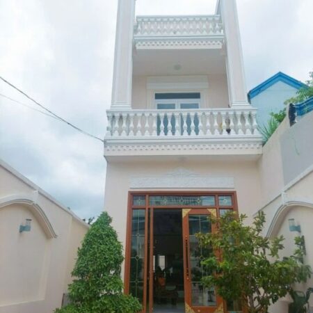 Bán nhà đường 160, Tăng Nhơn Phú A, Q.9, TP HCM. DT 125 m2, 3 tầng, 3PN, SH, 8.6 tỷ.