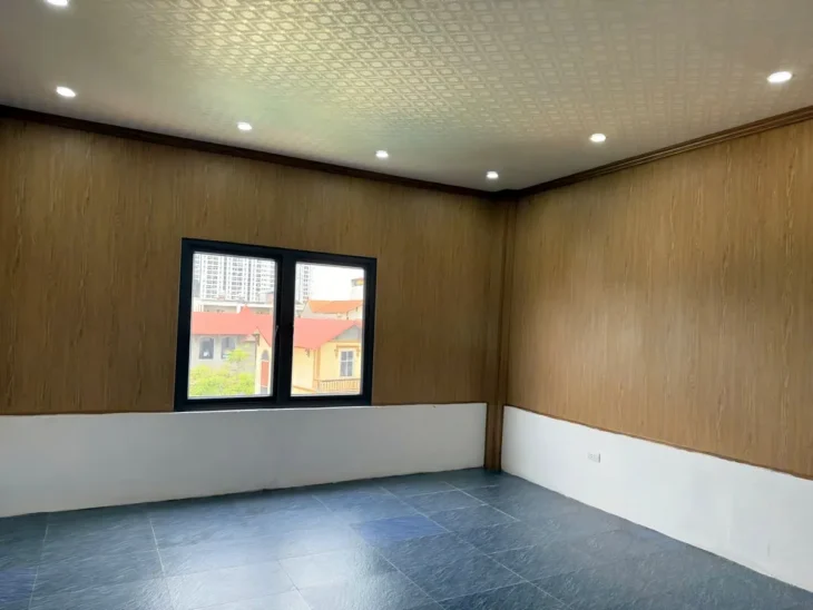 NHÀ MỚI ĐẸP NGÕ THÔNG GẦN Ô TÔ Phố Chu Huy Mân 103m2 X 4 Tầng 12.3 Tỷ Long Biên.