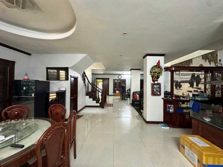 biệt thự sân vườn Ngọc Lâm, vỉa hè, ôtô tránh, cách cầu Chương Dương 100m