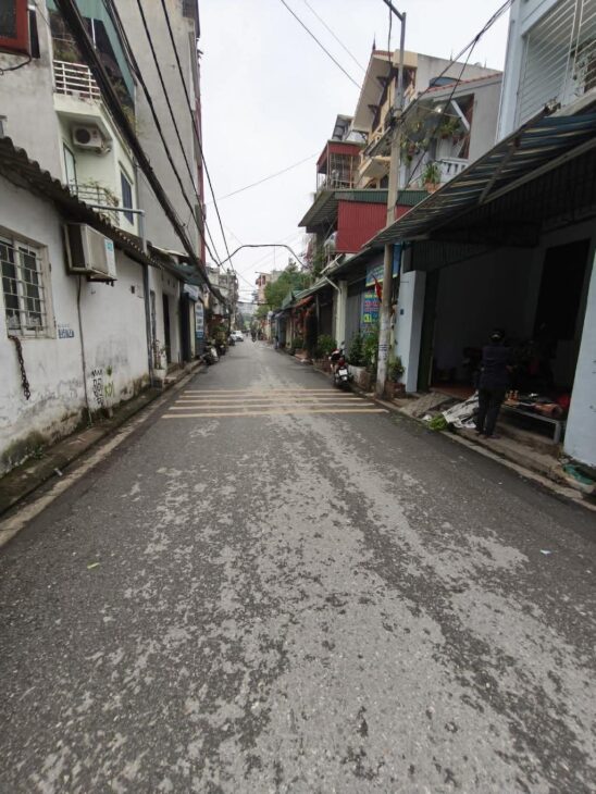 bán nhà Ngọc Thuỵ, 160m, mặt tiền 8m, ngõ thông, 7 chỗ vào nhà