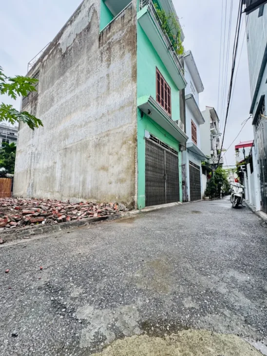 HIẾM Mảnh đất vàng phố Chu Huy Mân 60 m2 , mặt tiền 4.5m, 8.52 tỷ Long Biên Hà Nội.Ô TÔ VÀO ĐÁT.