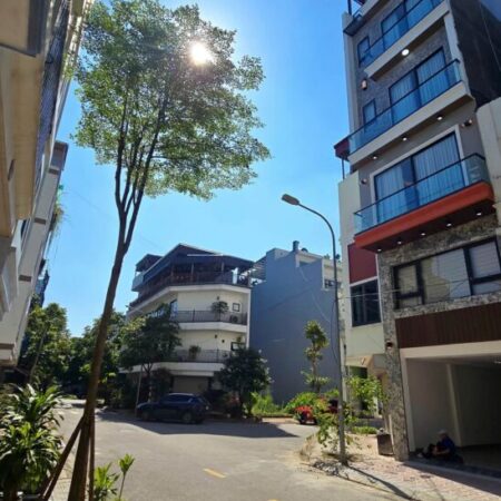 bán nhà khu tái định cư Ngọc Thuỵ, 58m x 7 tầng, vỉa hè, mặt đường 12m, kinh doanh, full nội thất