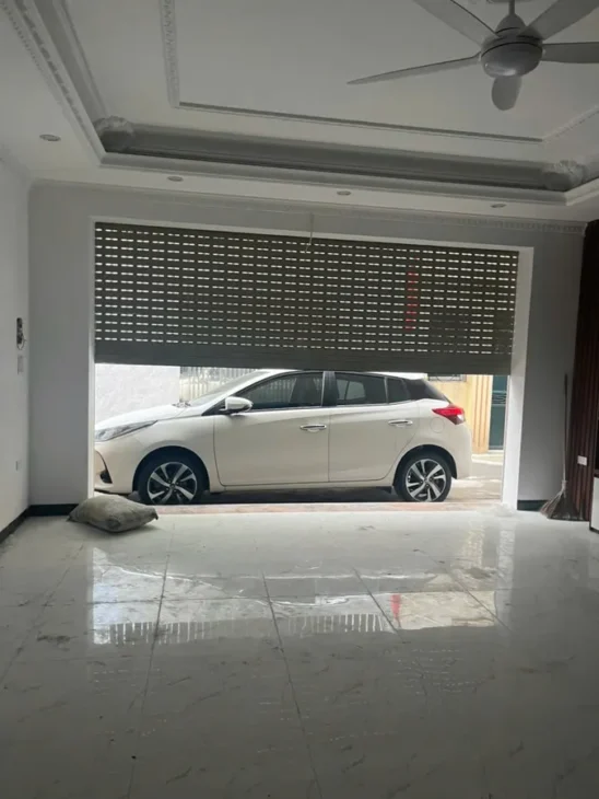 BÁN NHÀ ĐẸP XÂY ĐỘC LẬP Ô TÔ VÀO NHÀ Vũ Xuân Thiều 50m2 X 6 Tầng 11.8 tỷ Long Biên Hà Nội.