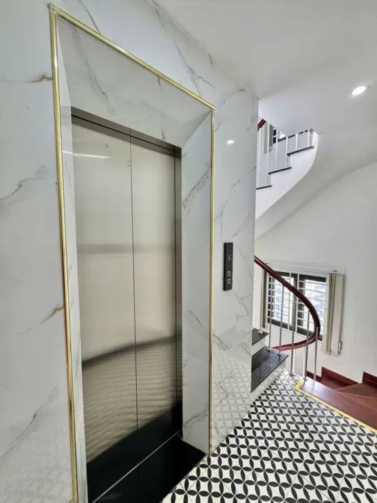 NHÀ ĐẸP MỚI 6 TẦNG Ô TÔ VÀO NHÀ Ngọc Thụy 35 m2 X 6 Tâng 12.5 tỷ Long Biên Hà Nội.