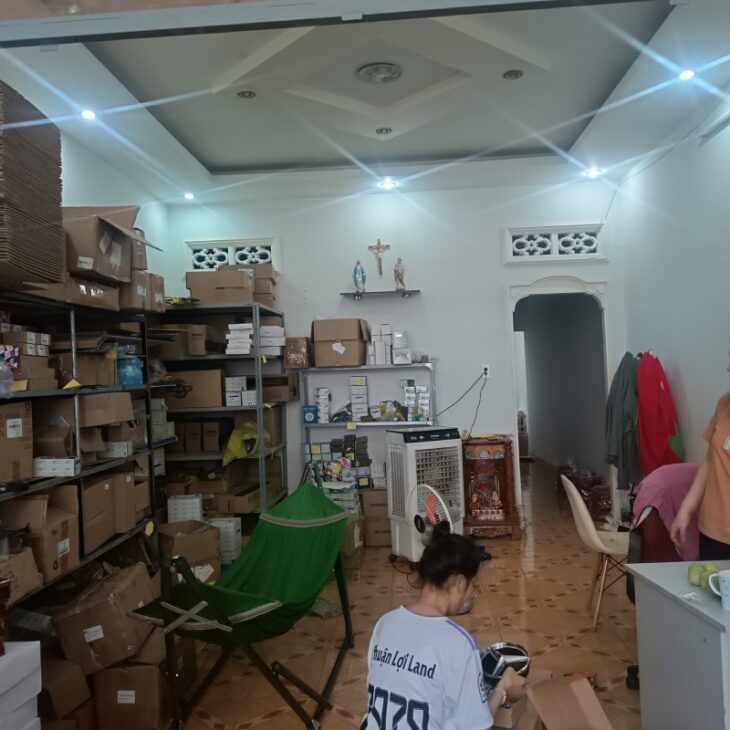 Bán nhà đường 494, Tăng Nhơn Phú A, Q9, TP HCM. DT 93m2, 2PN, SH. Giá 5.6 tỷ. LH: