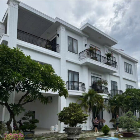BÁN BIỆT THỰ NGHỈ DƯỠNG – ĐƯỜNG HUỲNH VĂN NGHỆ, VĨNH HÒA, NHA TRANG Diện tích: 287m² (ngang