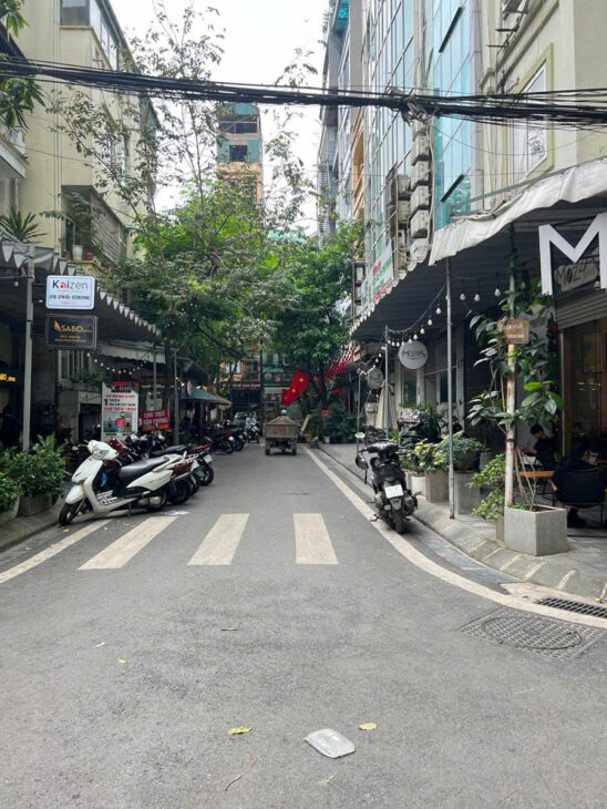 Bán nhà phân lô phố Ngụy Như Kon Tum – Phố VIP kinh doanh sầm uất, vỉa hè rộng giá 21,5 tỷ