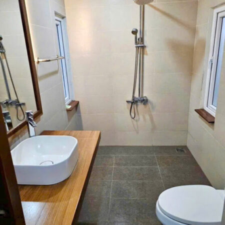 Bán nhà 4 tầng đường Nguyễn Đình chiểu , Nha Trang Đường hiện trạng 20 vị trí đối diện đại học