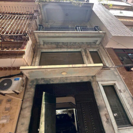 Bán nhà phố Vọng – 70m 4 tầng 13,5 tỷ – Vị trí cách phố chỉ hơn 20m – Nhà cũ xác định bán đất