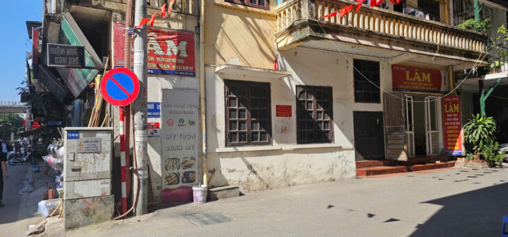 Chính công ty đến thuê Mặt Phố Chiến Thắng, Văn Quán, 80m, 19.5 triệu/tháng, 2 bên Phố xe con tránh