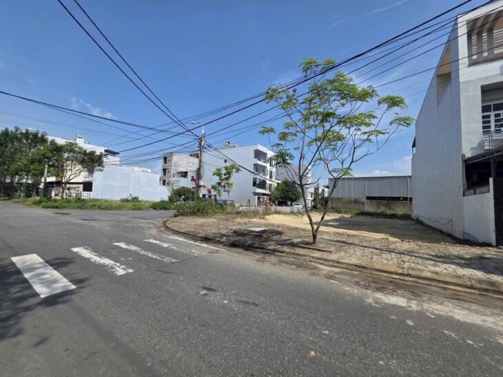 HÀNG HÓT – Lô sát góc Đường Nguyễn Cơ Thạch – Khu Phố Sơn Thuỷ. LH 0905233234