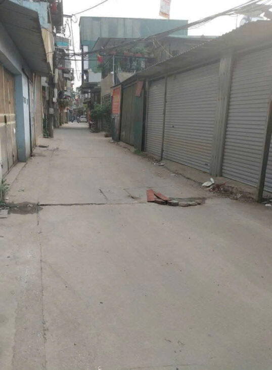 Bán nhà không sổ tại ngõ 271 Bùi Xương Trạch – 105m ngõ thông kinh doanh – Đất không quy hoạch –