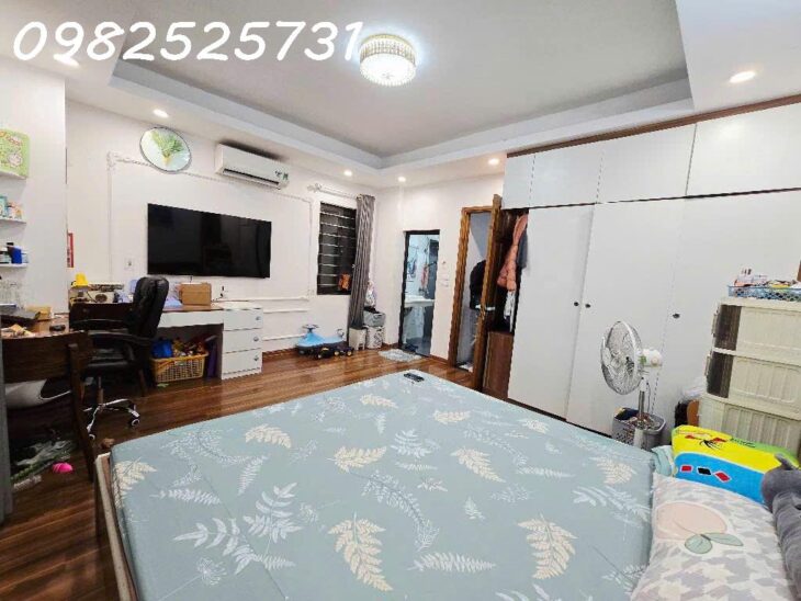 Bán nhà ngõ 420 Khương Đình – 34m 5 tầng gần ô tô – Sổ đỏ nở hậu giá 7,6 tỷ